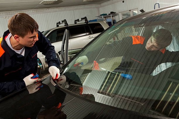 how-to-know-windshield-needs-replacement-repair